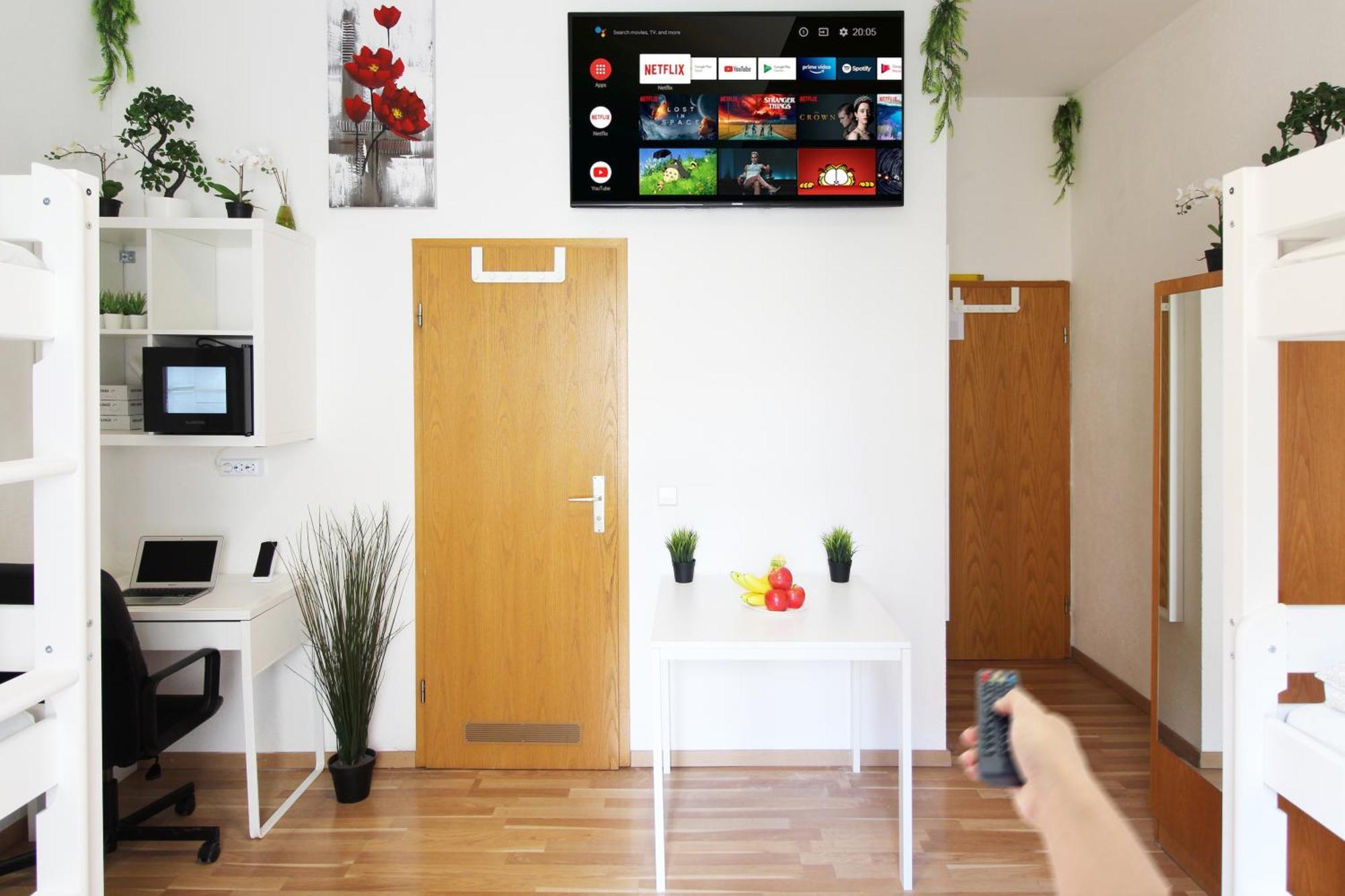 Hotel Ulm Zentrum - Komplettes Zimmer, Hochbett, Android Tv & Eigenem Bad - Perfekt Fuer Familien & Gruppen エクステリア 写真