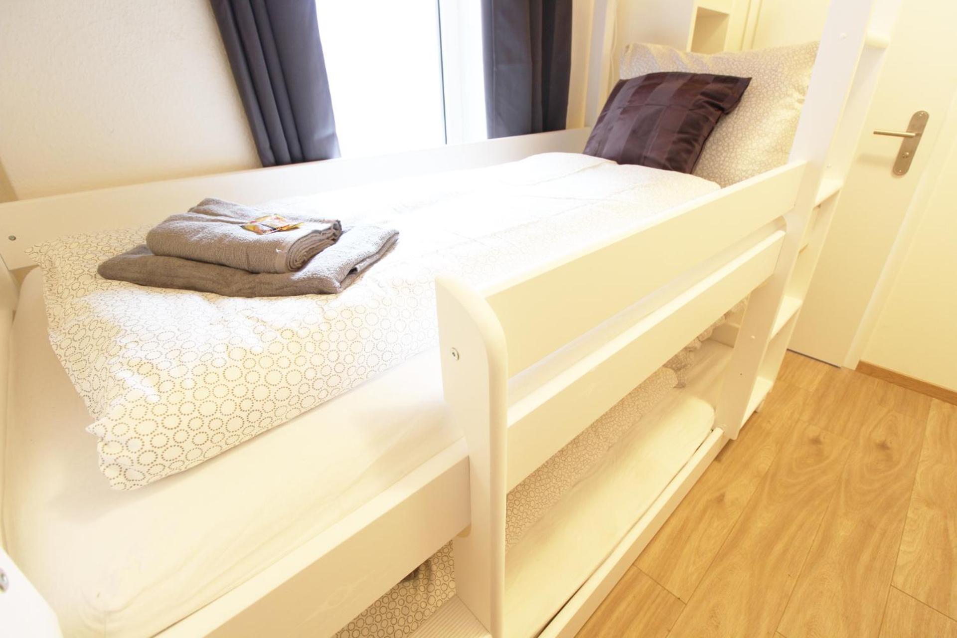 Hotel Ulm Zentrum - Komplettes Zimmer, Hochbett, Android Tv & Eigenem Bad - Perfekt Fuer Familien & Gruppen エクステリア 写真