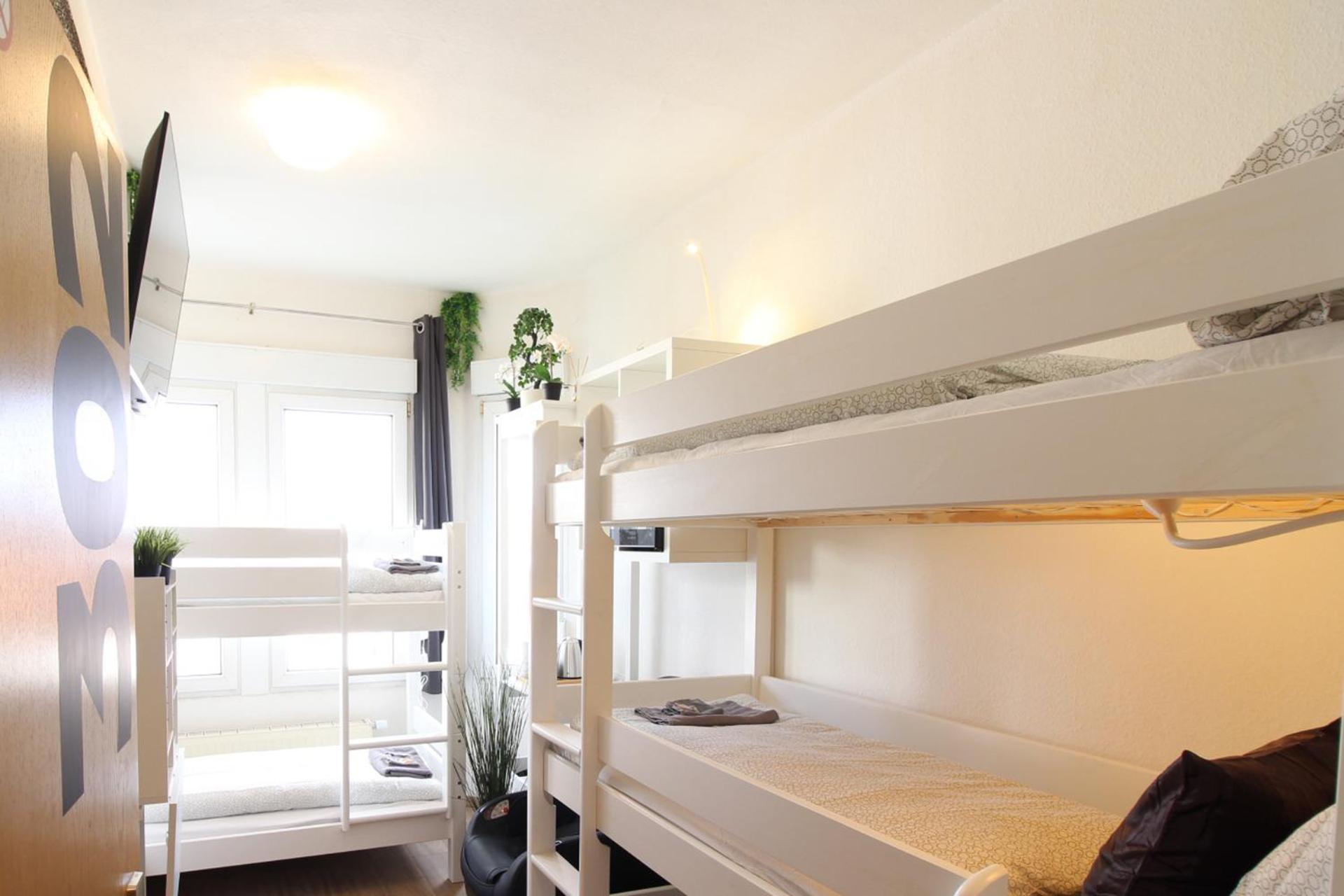 Hotel Ulm Zentrum - Komplettes Zimmer, Hochbett, Android Tv & Eigenem Bad - Perfekt Fuer Familien & Gruppen エクステリア 写真