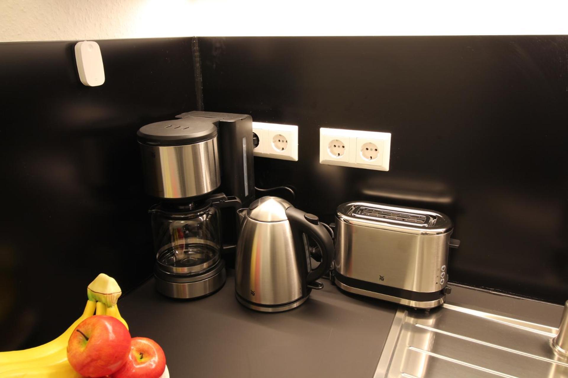 Hotel Ulm Zentrum - Komplettes Zimmer, Hochbett, Android Tv & Eigenem Bad - Perfekt Fuer Familien & Gruppen エクステリア 写真